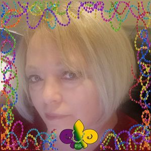 Meet your Posher, Claudia